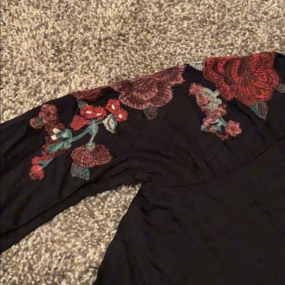 Cute boho top - Picture 3 of 3